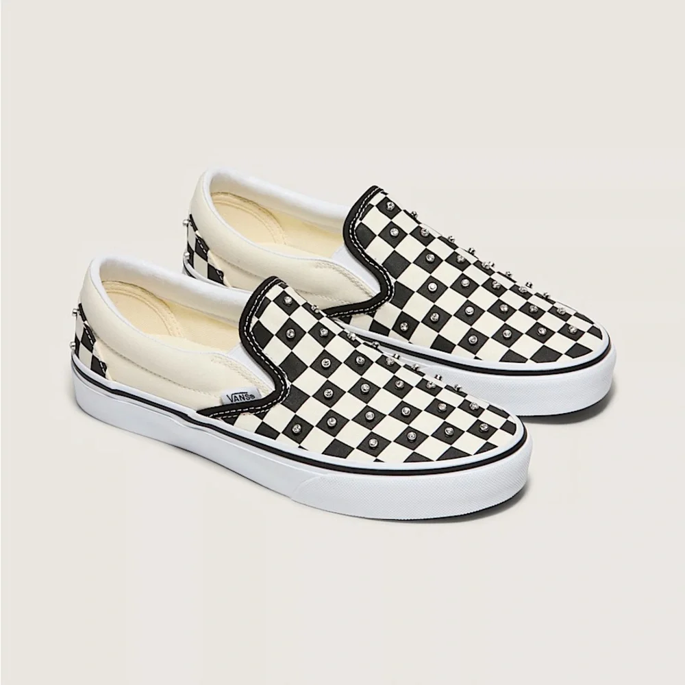 Vans Classic Slip-On Rhinestone
Signature VN000D6YCJK - Picture 1 of 4